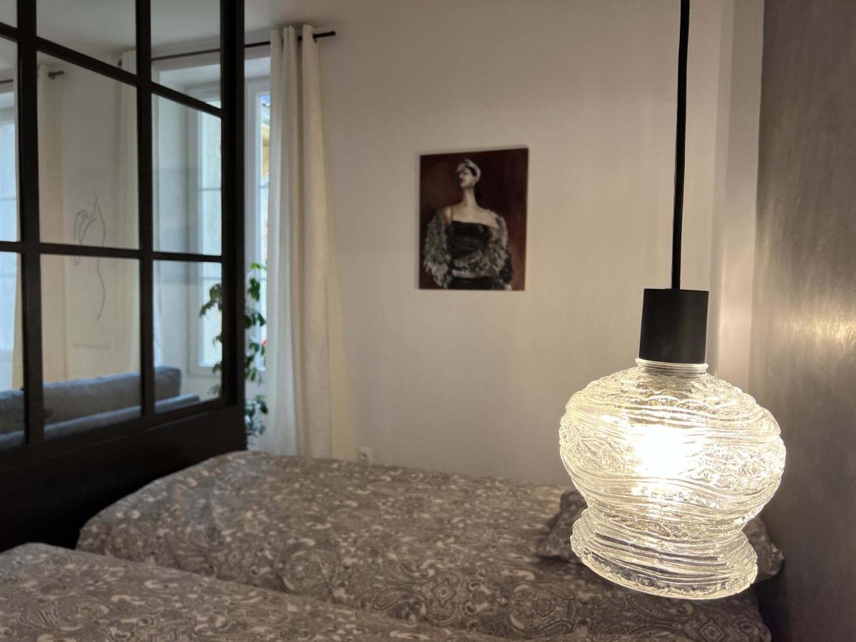 Bel Appartement Au Centre Du Vieux Joigny Zewnętrze zdjęcie